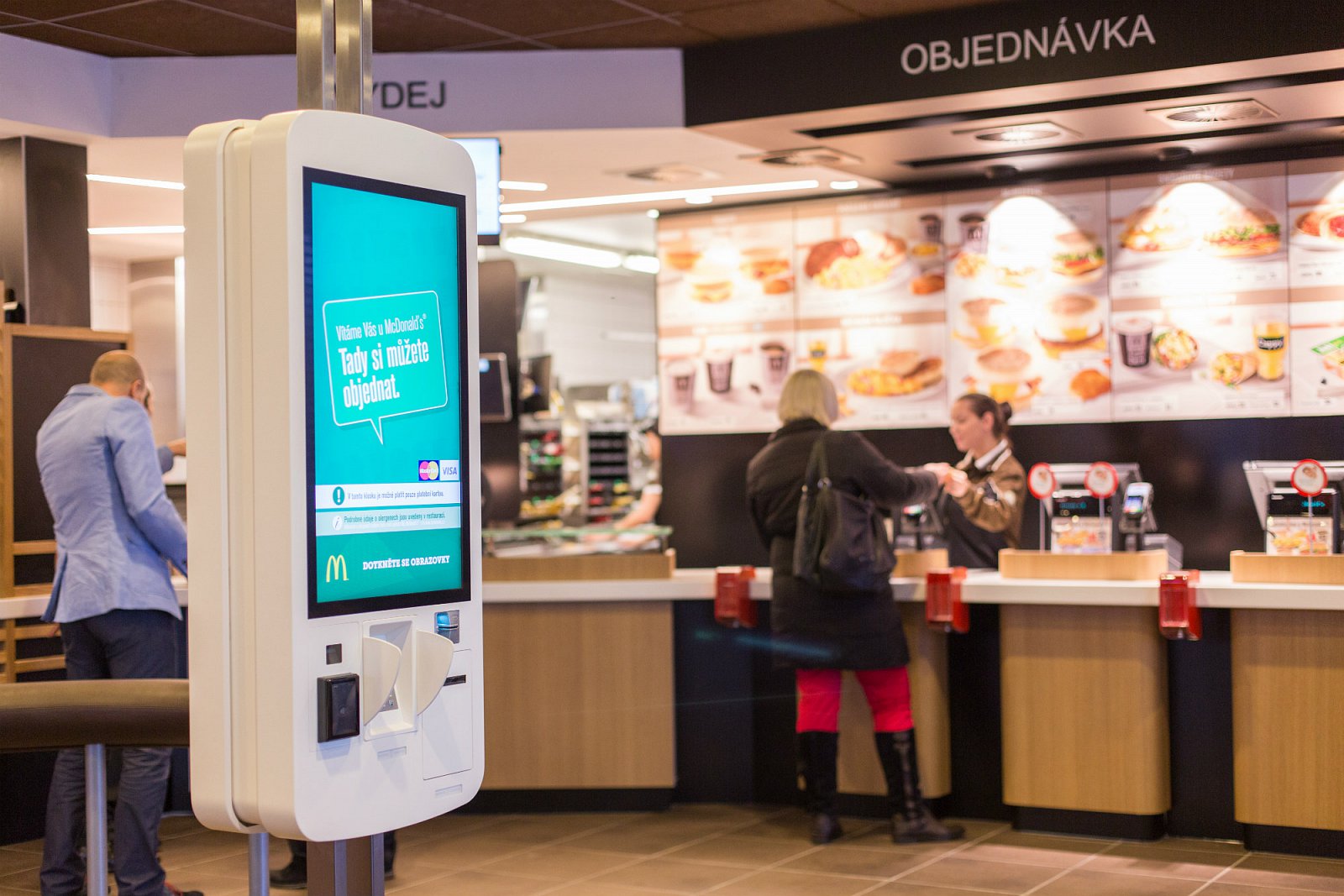 Samoobslužný kiosek McDonald´s