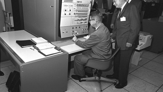 https://i.iinfo.cz/images/IBM system/360
