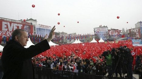 Náhledový obrázek - Erdogan vydání zadržovaného novináře do Německa vylučuje