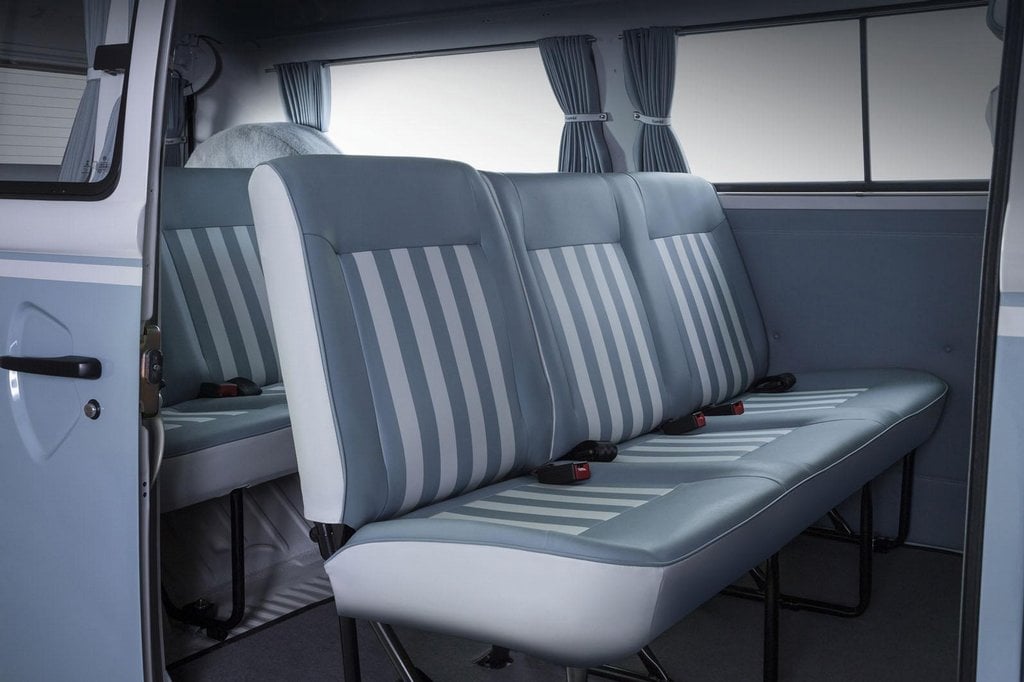 2014-06-volkswagen-kombi-last-edition-3.jpg