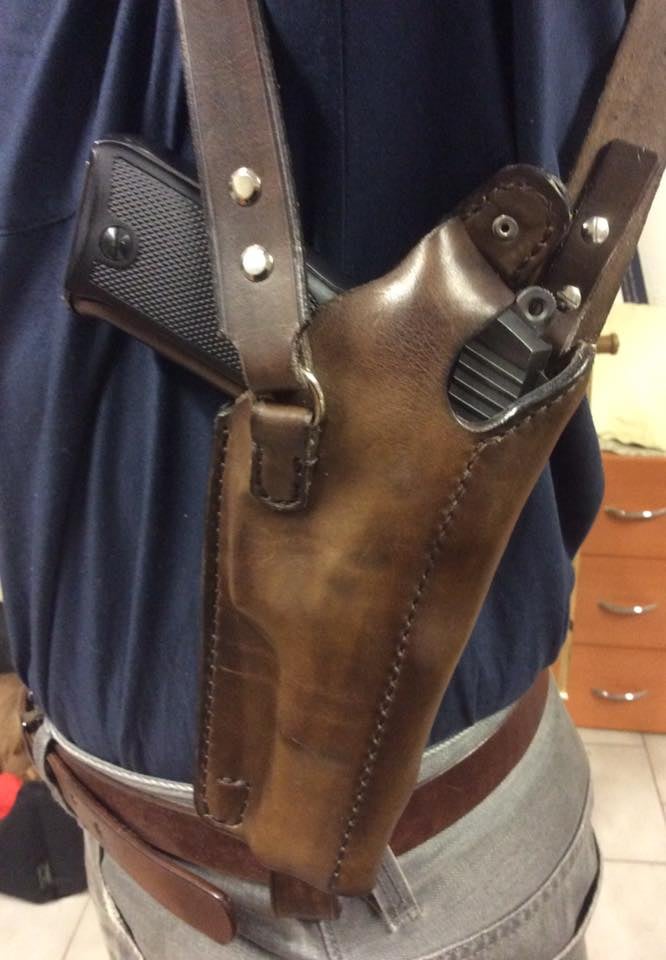 Výrobky sedláře Jana Hnátka a jeho kurzistů