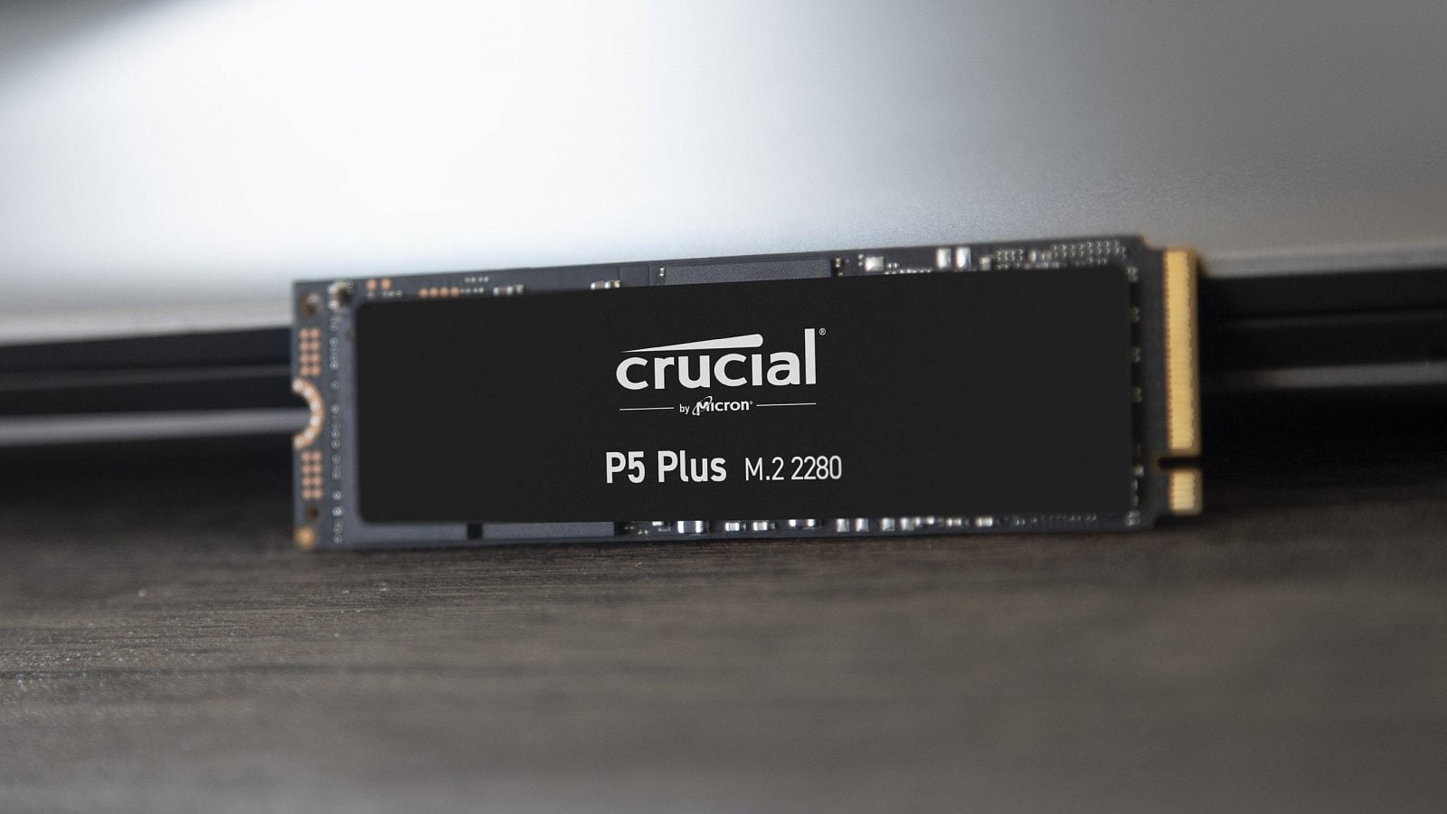 2021-08-Crucial-P5-Plus-NVMe-M.2-SSD-02-scaled.jpg