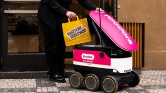 Autonomní roboti Foodora