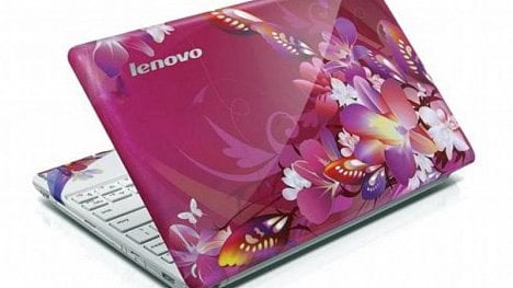 Náhledový obrázek - Novinky v technice: barevný notebook a miniaturní projektor