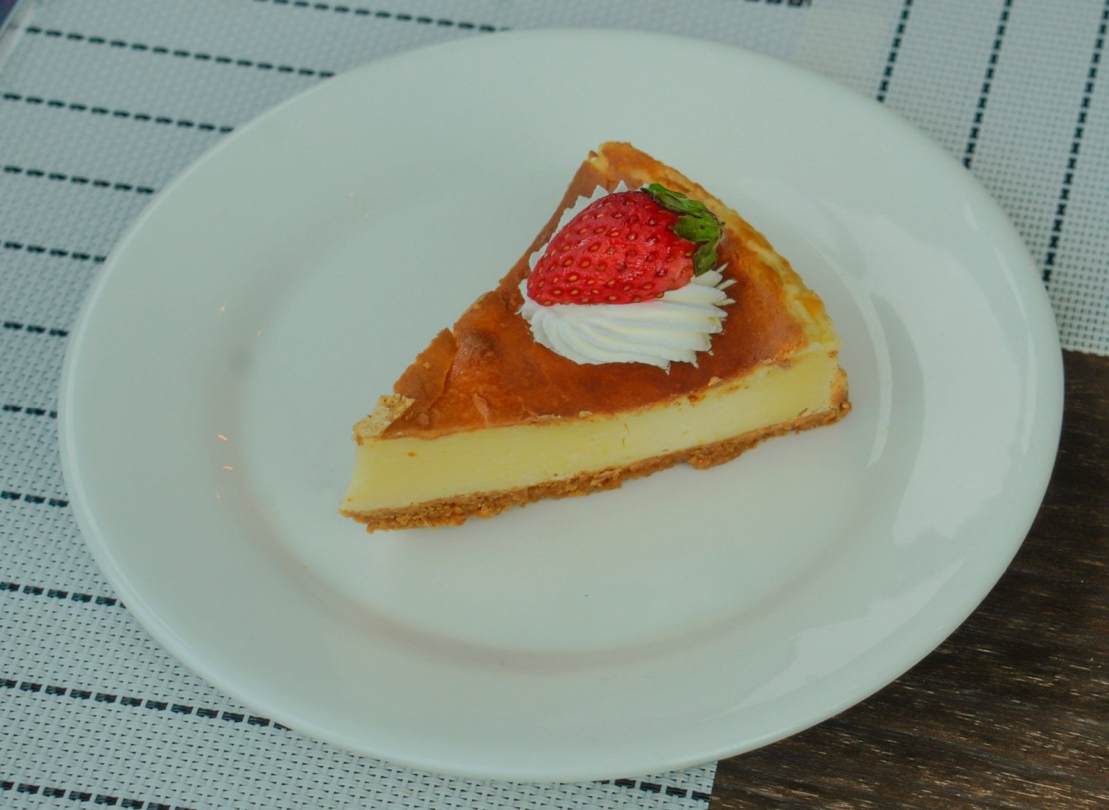 Autor: Shutterstock.com cheesecake s ovocem