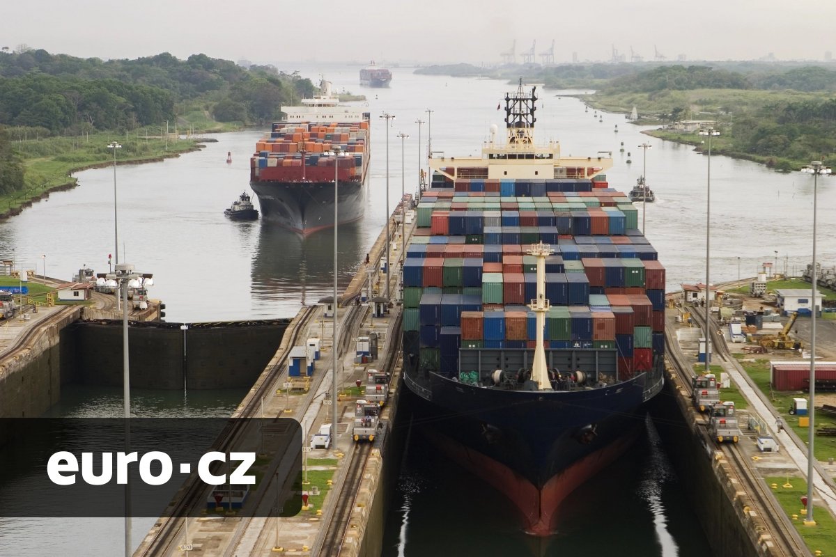 Trump tvrdí, že Panamský průplav provozuje Čína. Peking vše popírá, jeho obchodních aktivit v tamních přístavech ale přibývá