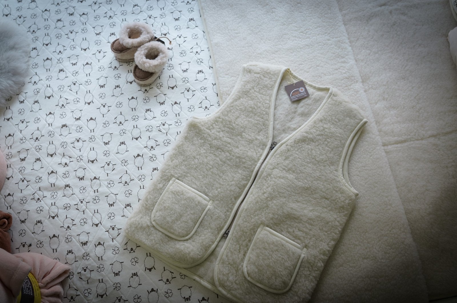 Oblečení z ovčí vlny