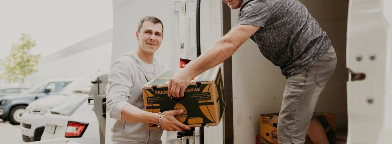 Tesco zachraňuje potraviny a dává je potřebným