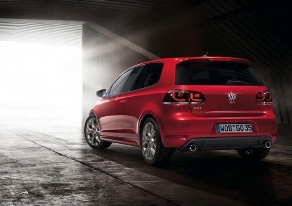 2015-12-vw-golf-gti-edition-35-3.jpg