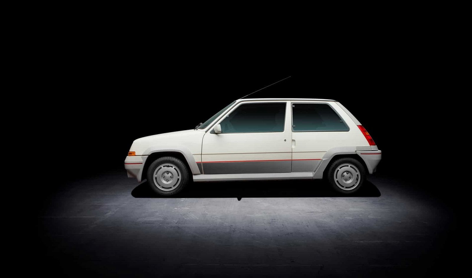 2019-07-Renault_5_GT_Turbo.jpg