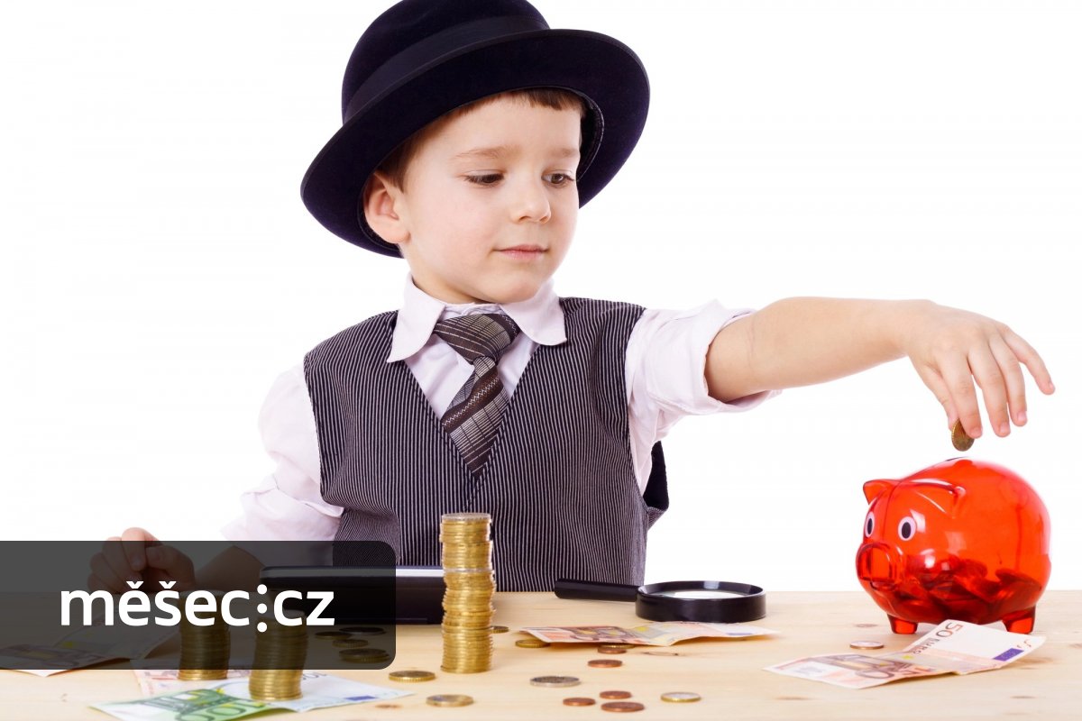 Komerční banka nabízí k dětskému účtu 500 Kč a platební náramek