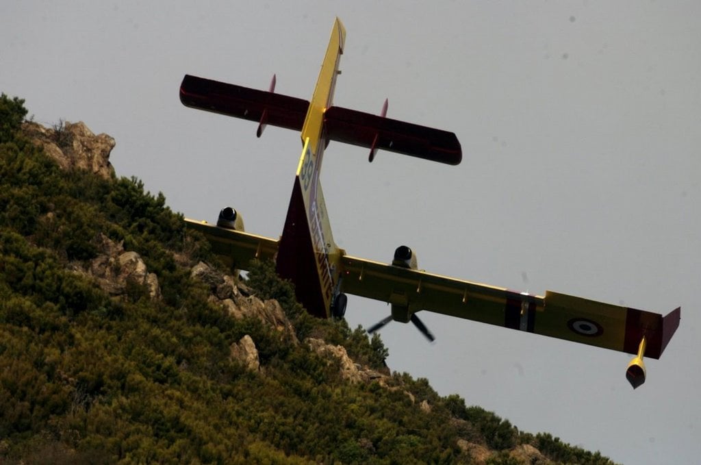 2011-08-hasic48dskc3a1-letadla-canadair-v-akcc3adch-v-evropc49b-