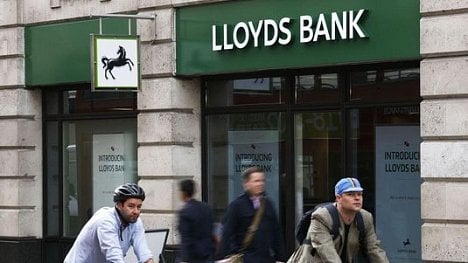 Náhledový obrázek - Zisk banky Lloyds vyšplhal na 73 miliard, zaostal však za očekáváním