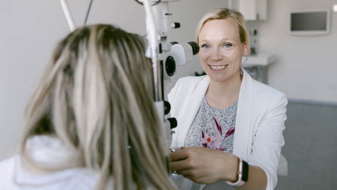 Oční chirurgyně Andrea Janeková