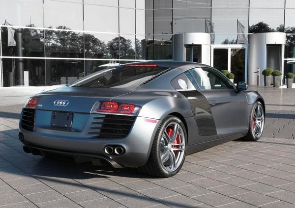 2011-07-audi-r8-v8-exclusive-selection-edition-1.jpg