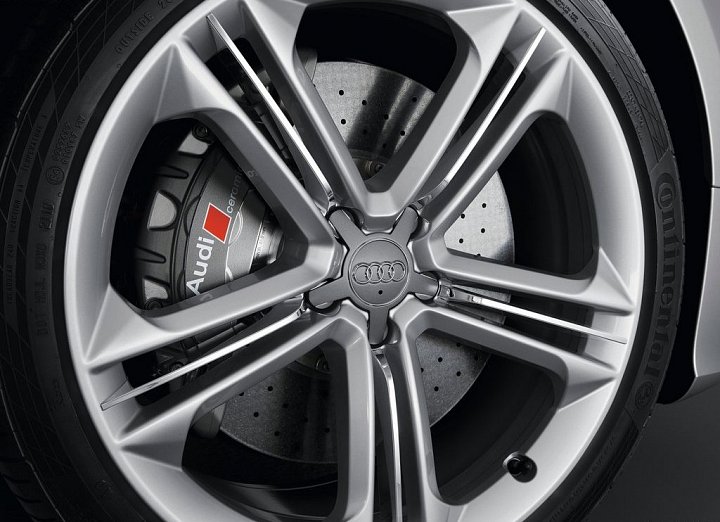 Audi S8