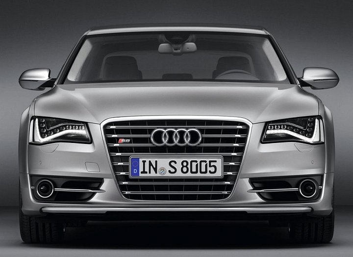 Audi S8