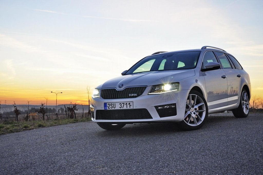 2011-04-c5a1koda-octavia-rs-combi-2-0-tdi-dsg-25.jpg