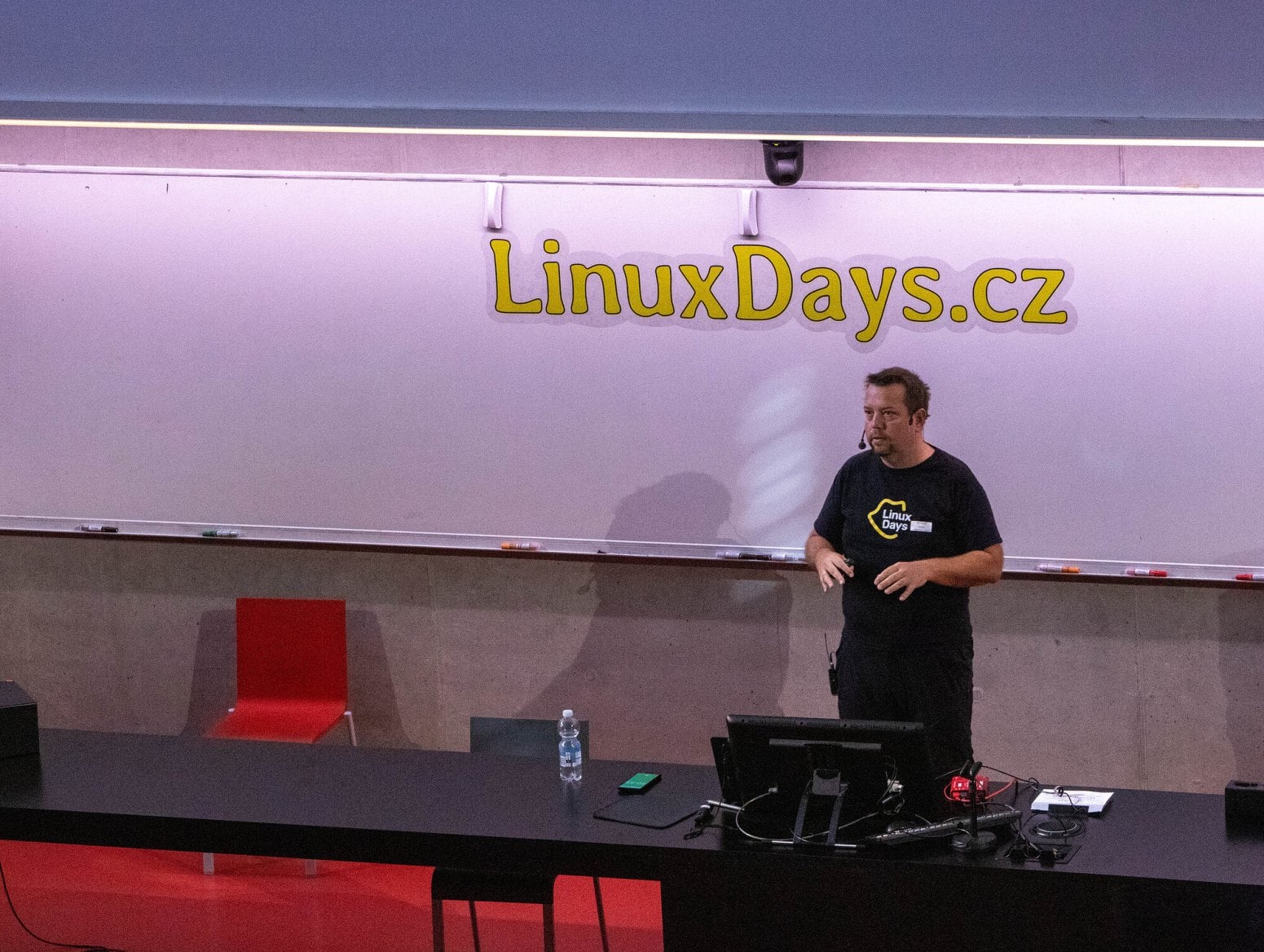 LinuxDays 2026 neděle
