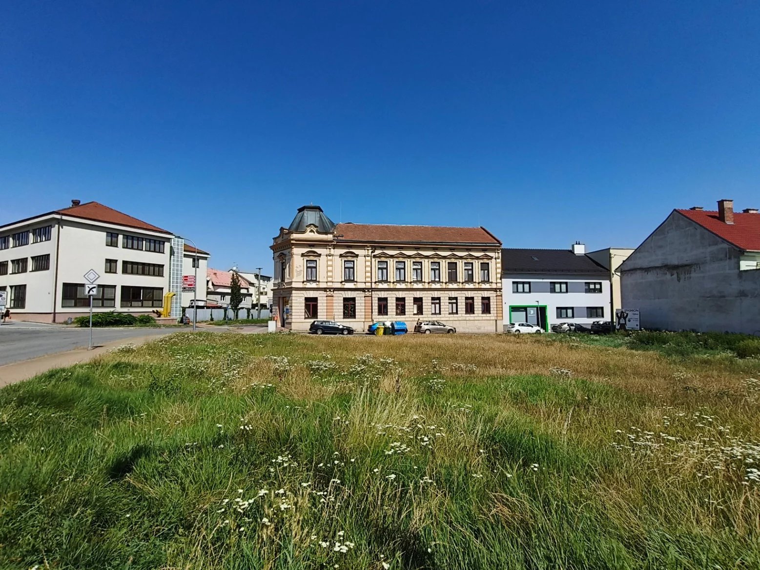 Ultraširokoúhlý 8Mpx fotoaparát