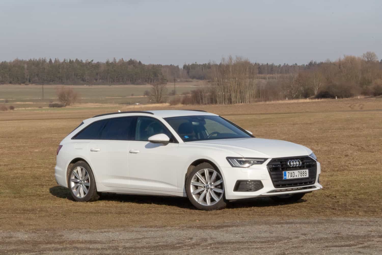 2019-02-Audi-A6-Avant-40-TDI-65.jpg