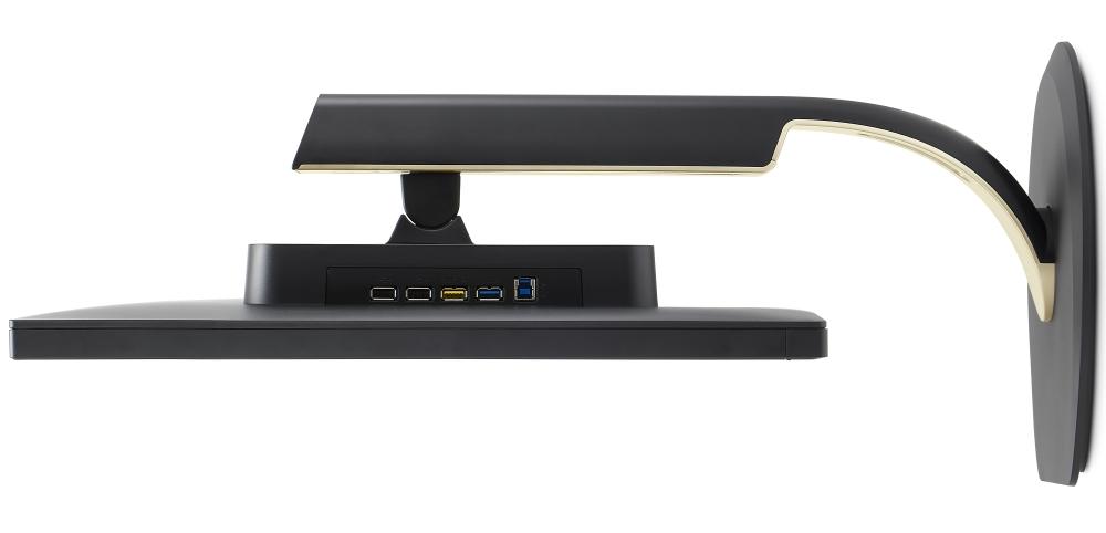 Rozhraní USB - oficiálně tu jsou i USB 2.0, ale u zapůjčeného monitoru byly všechny jen ve verzi 3.0.