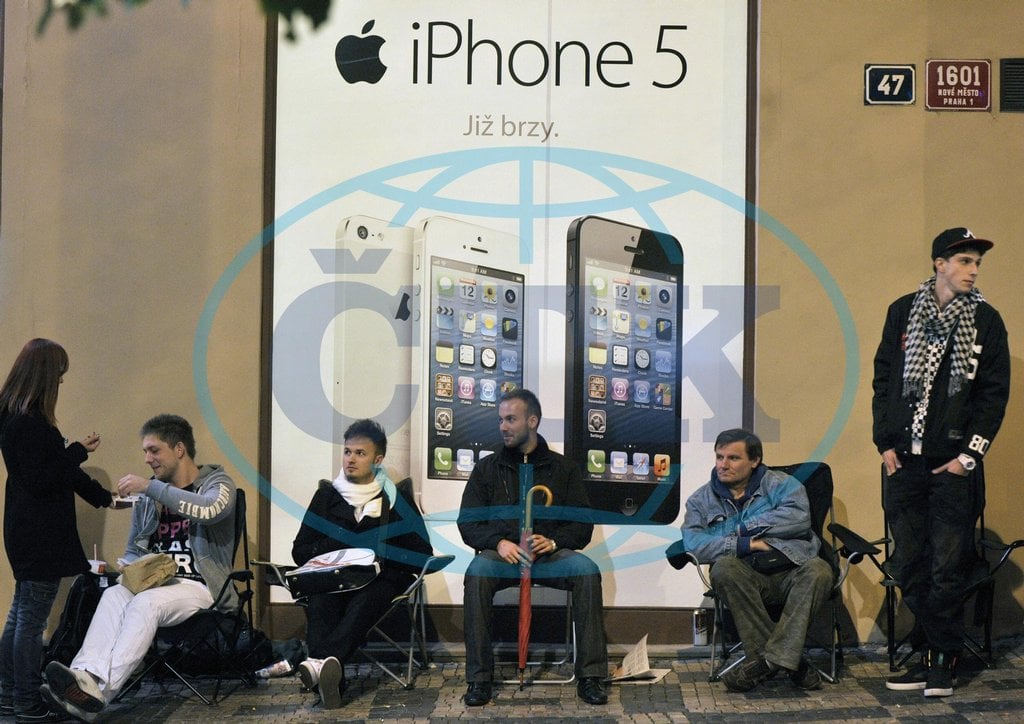 2014-08-start-iphonu-5-v-c48desku-5.jpg