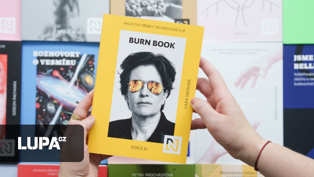 Chtěli změnit svět, ale jenom ho rozbili. V češtině vyšla kniha o zákulisí Silicon Valley