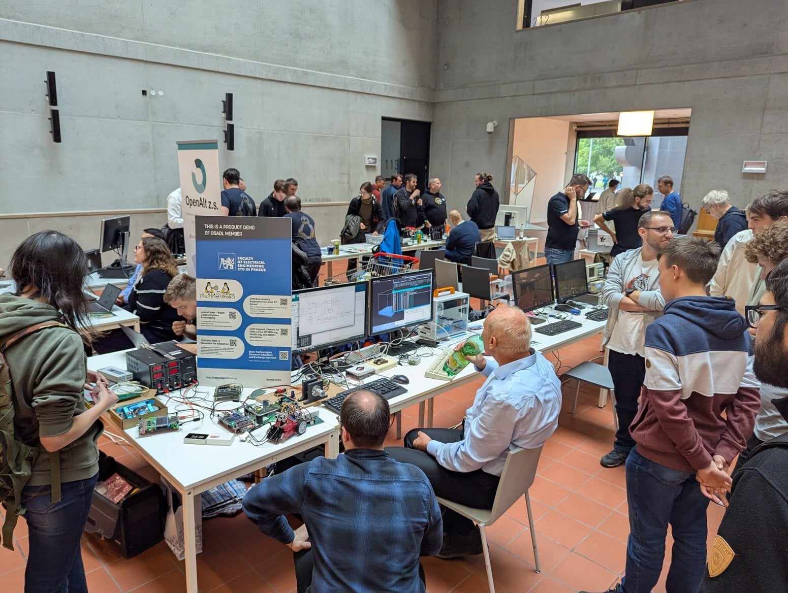 LinuxDays 2025 sobota