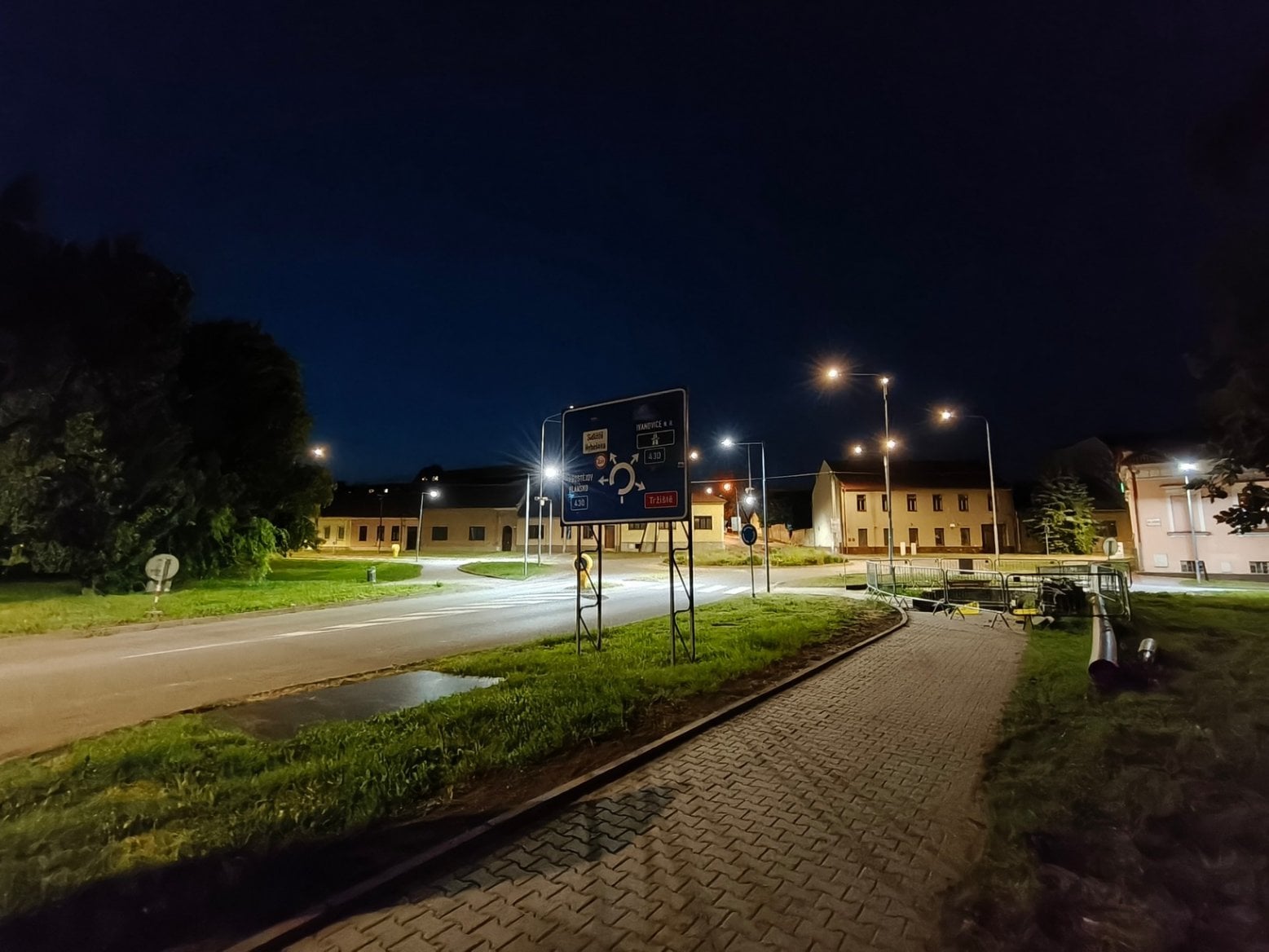 Fotky z fotoaparátů Realme GT 7