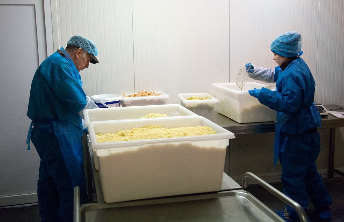 Výrobna lahůdek probíhá při čtyřech stupních Celsia