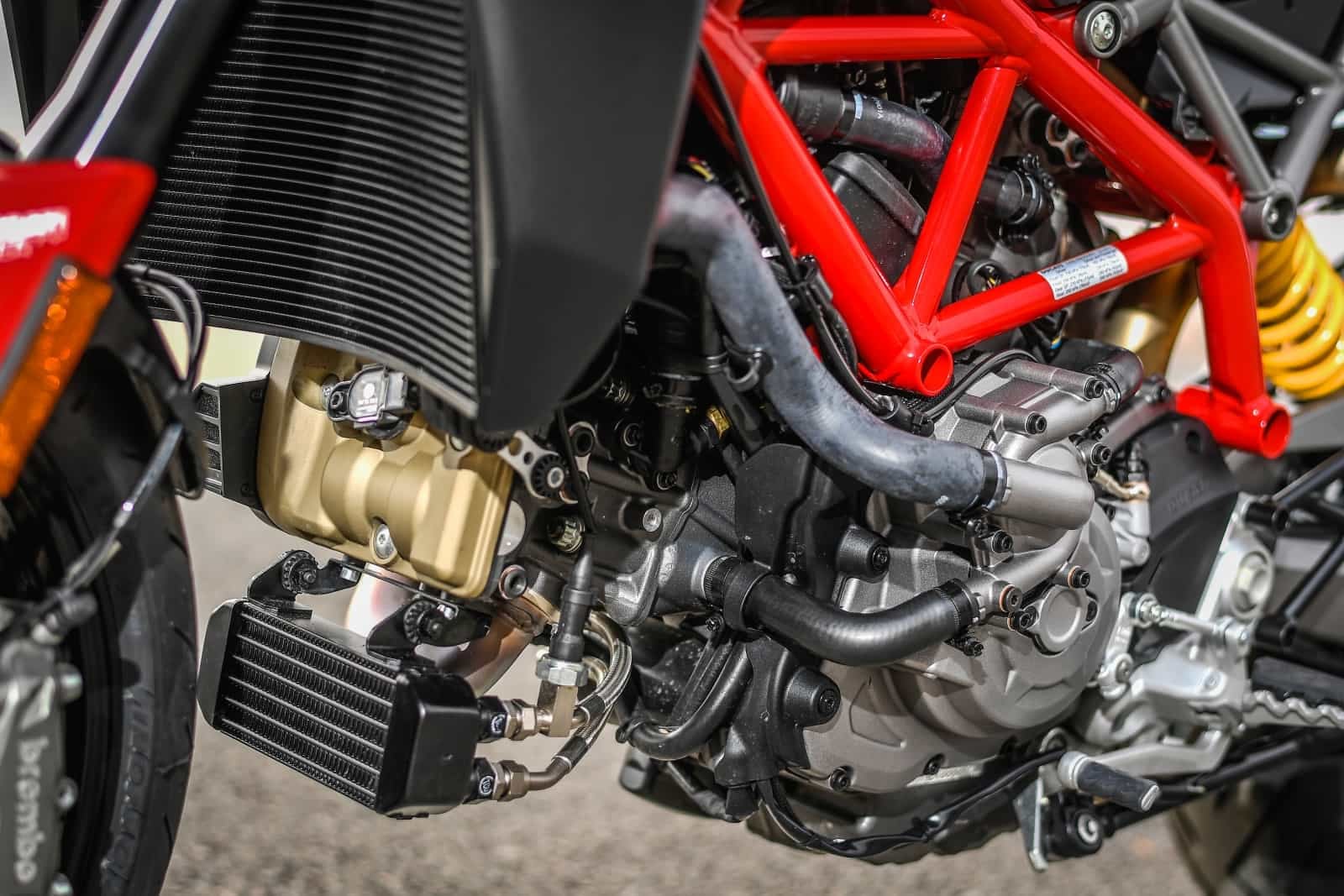 2019-06-Hypermotard_950_Static-36.jpg