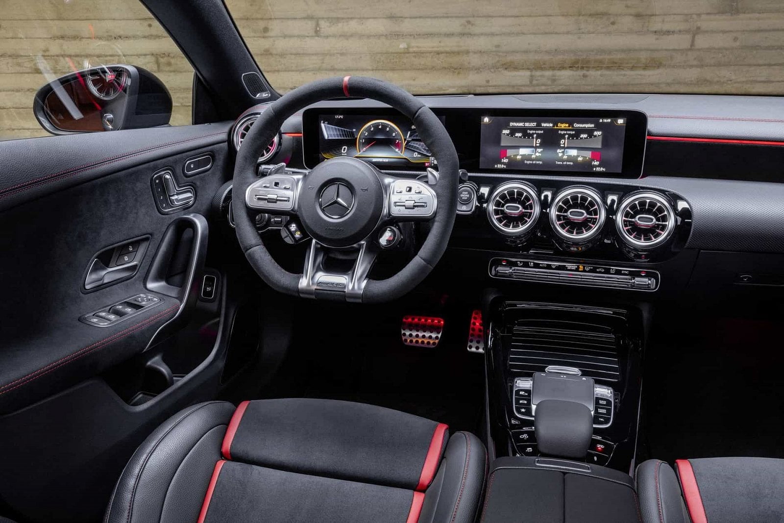 2019-07-Mercedes-AMG-CLA-45-Shooting-Brake_06.jpg