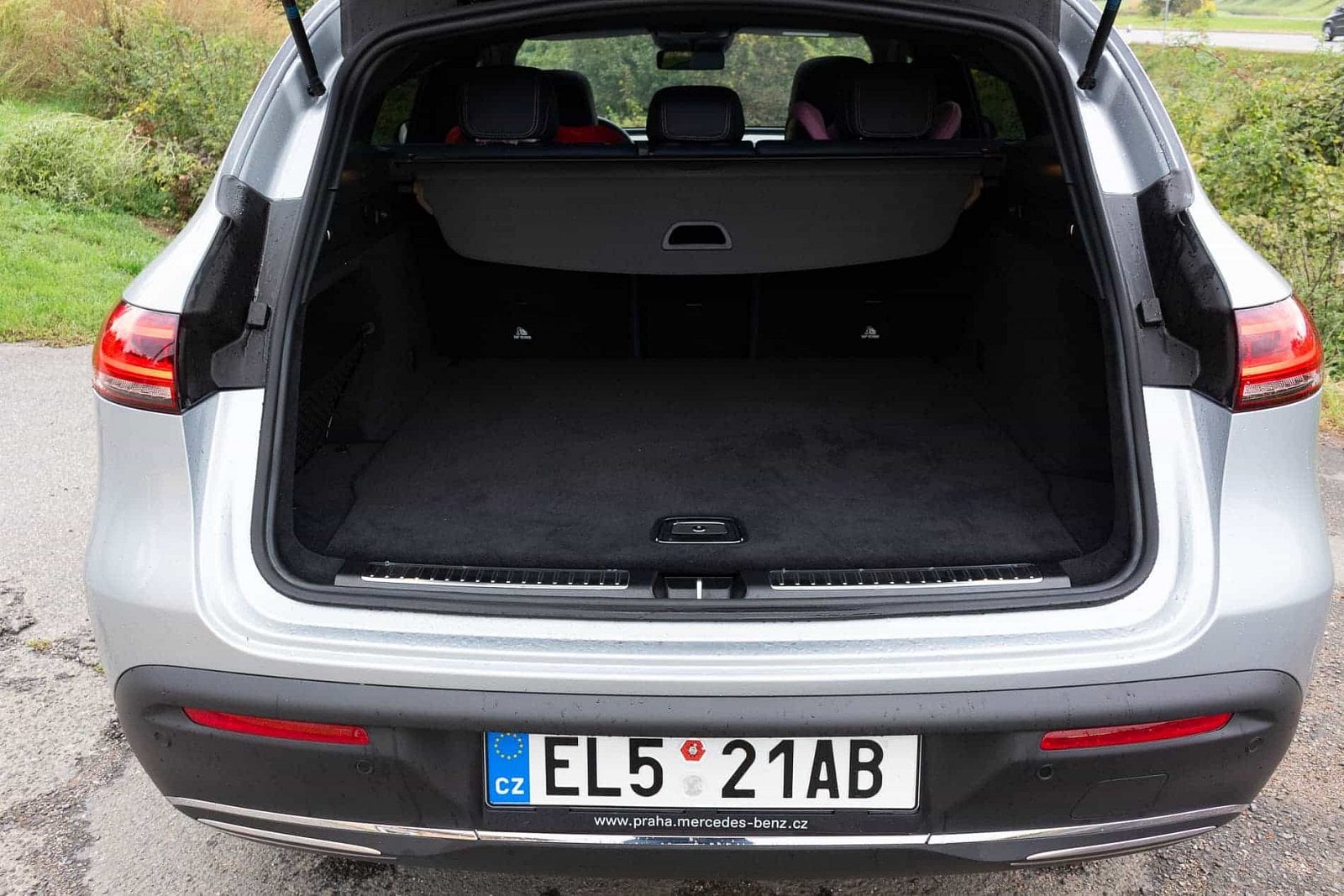 2019-10-Mercedes-Benz-EQC-400-4Matic-24-2.jpg