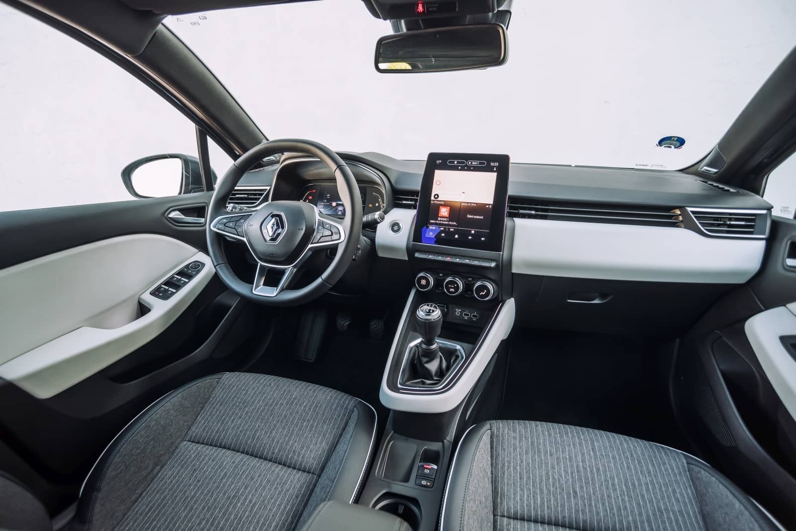 2020-01-RenaultClio032.jpg