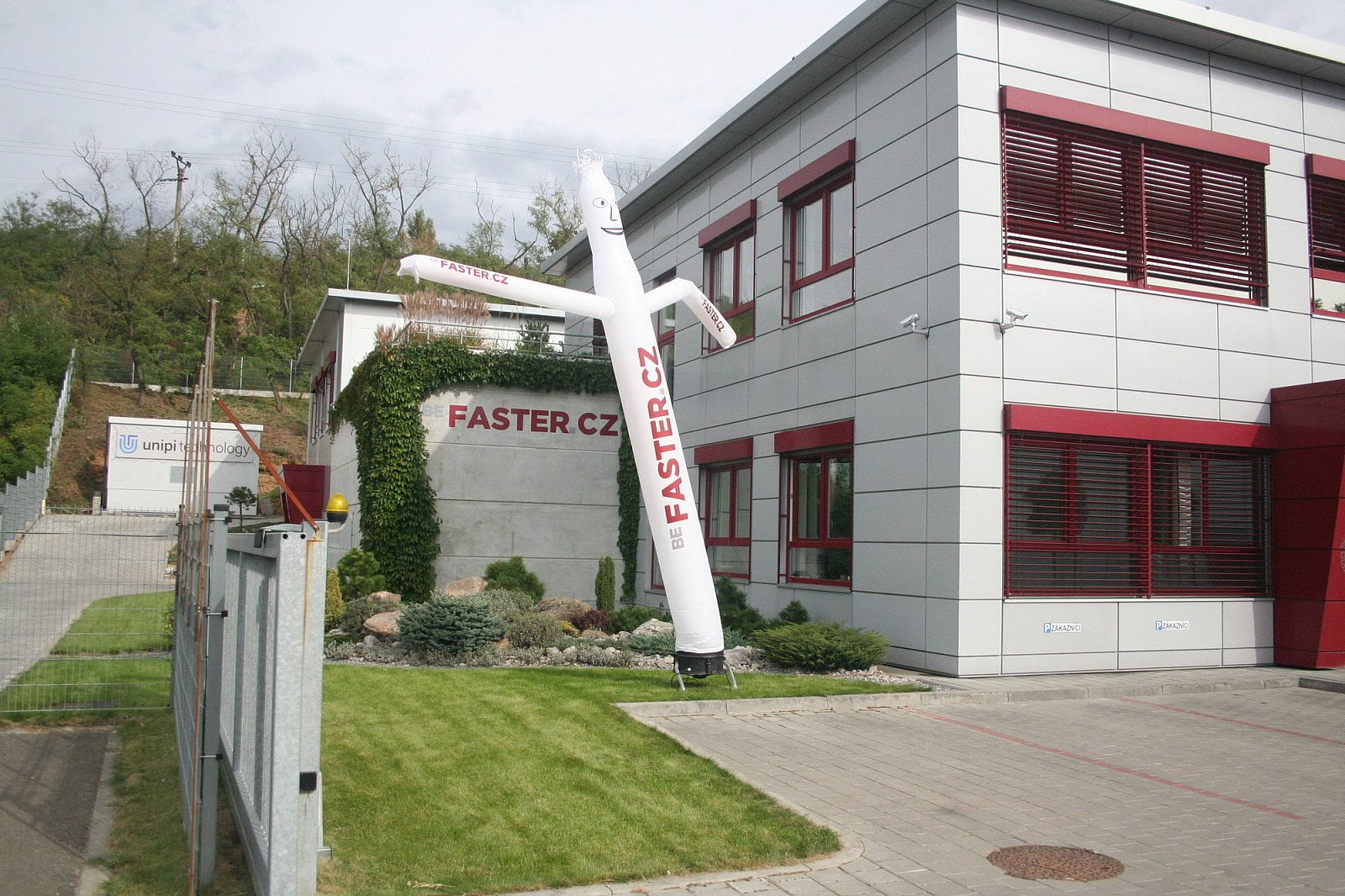 Faster druhé datacentrum