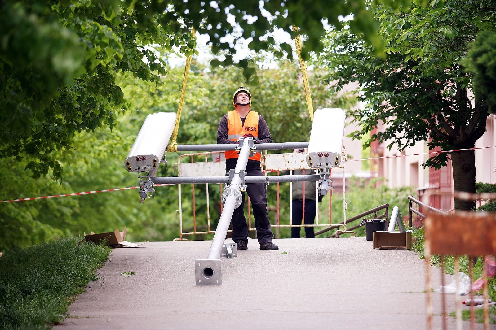 Výměna mobilního vysílače O2 a CETINu