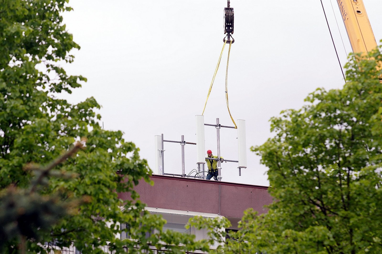 Výměna mobilního vysílače O2 a CETINu