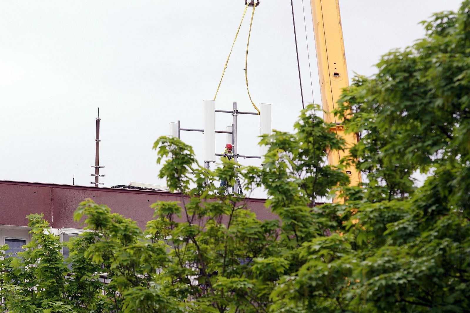 Výměna mobilního vysílače O2 a CETINu