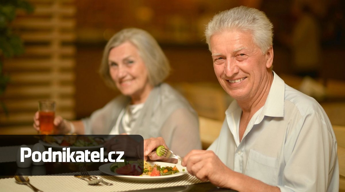 Stát chce za důchodce, děti a studenty platit více