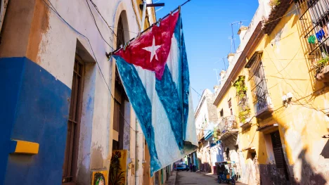 Náhledový obrázek - Na Kubě došlo jídlo i léky. Vláda uznala nutnost reformy, ale prostředky na ni chybí