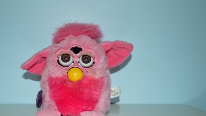 https://i.iinfo.cz/images/interaktivní hračka Furby