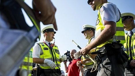 Náhledový obrázek - Důvěra v policii roste. Je nejvyšší za 25 let