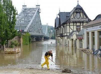 2010-01-velkc3a1-voda-kromc49b-c48deska-stc3a1le-suc5beuje-i-dal