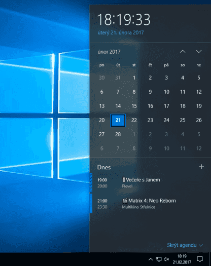 Vše je nastaveno, nad oznamovací oblastí jsou vidět nejbližší události