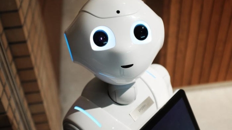 Roboty s lidskou tváří: Obrovské možnosti, ale cena je zatím omezující