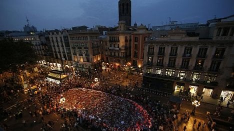 Náhledový obrázek - Španělé demonstrovalii jednotu proti terorismu. V Barceloně se jich sešlo půl milionu