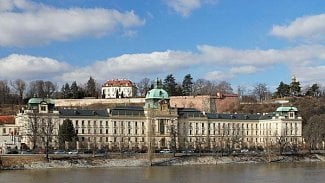 Náhledový obrázek - Vláda už asi nebude žádat poslance o prodloužení nouzového stavu