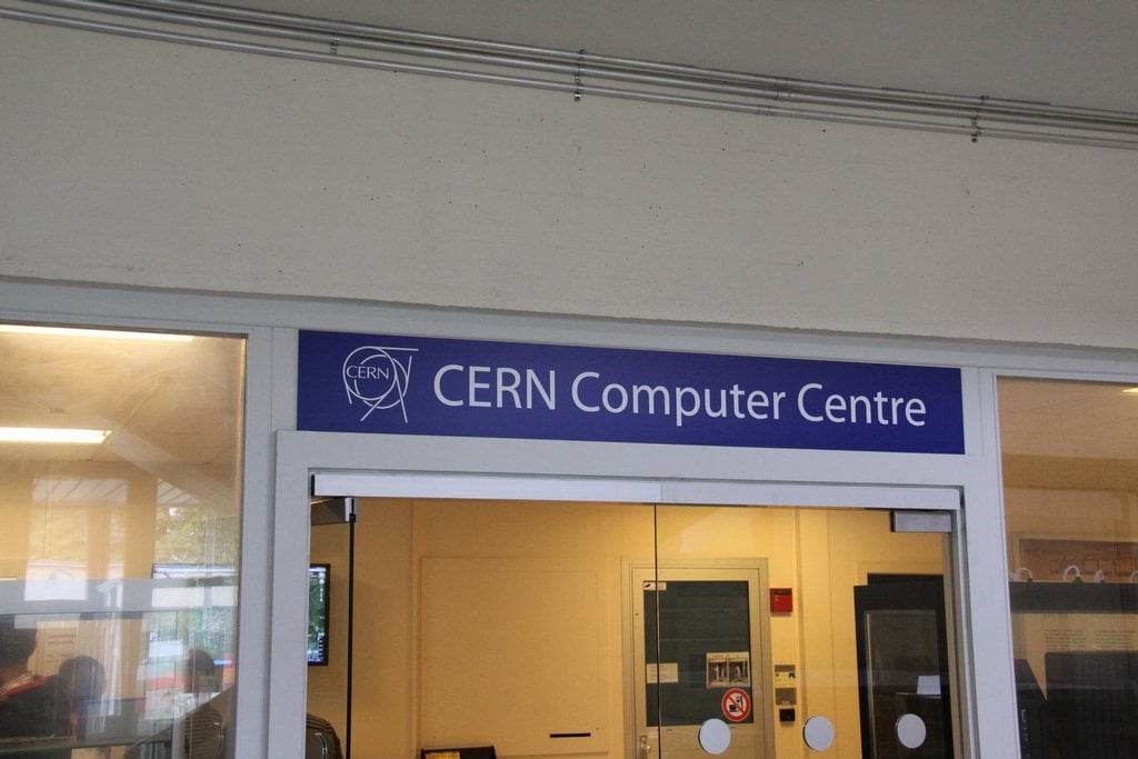 2013-12-evropskc3a1-organizace-pro-jadernc3bd-vc3bdzkum-cern-18.