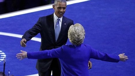 Náhledový obrázek - Obama o Clintonové: Na funkci prezidenta nebyl nikdo nikdy vhodnější